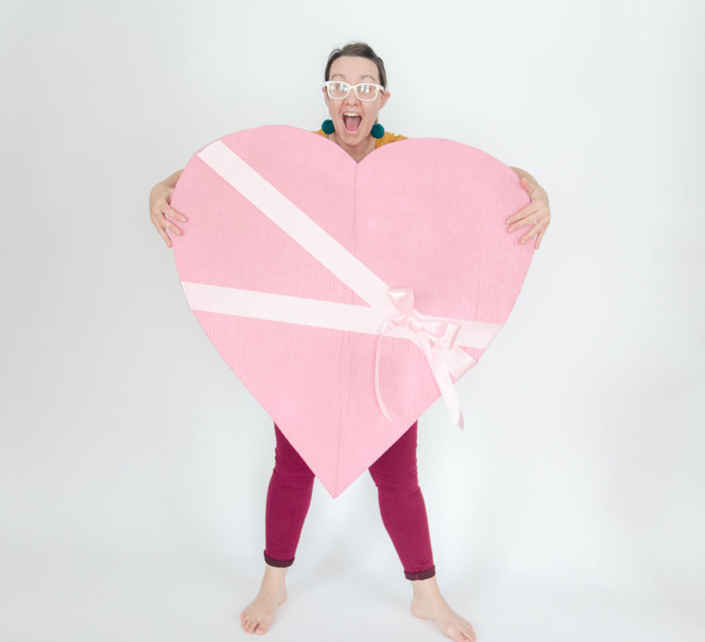 Valentines day costume, box of chocolate costume, DIY heart shaped costume, DIY chocolate costume, DIY box of chocolates costume, oh yay studio costume challenge, how to make a halloween costume, easy costume ideas