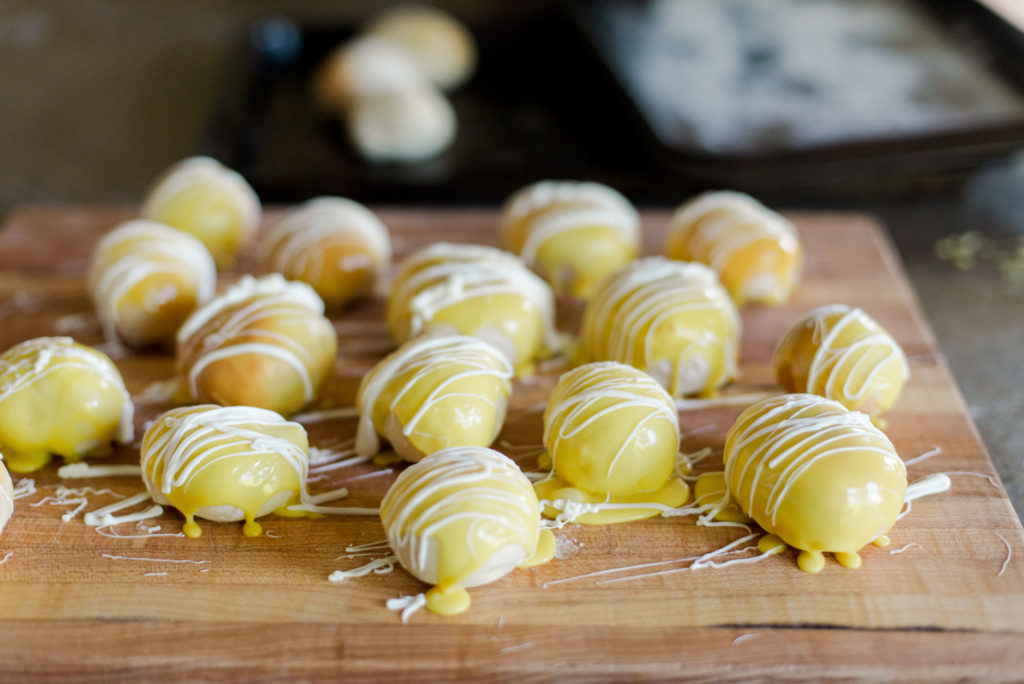 how to make yeast air fryer donuts, air fryer donut recipe, air fryer yeast donut recipe, homemade donuts, how to make homemade donuts, lemon donut glaze