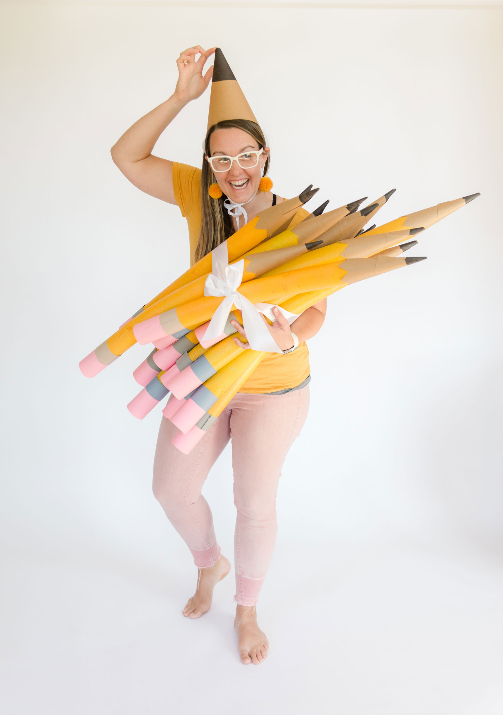 how to make large pencils out of pool noodles, large teacher pencils from pool noodles, large pool noodle crafts, pool noodle pencils