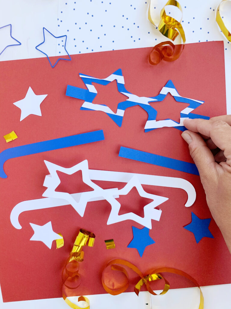 4th of july star glasses, how to make star glasses for the 4th of july, patriotic DIY, free patriotic SVG file
