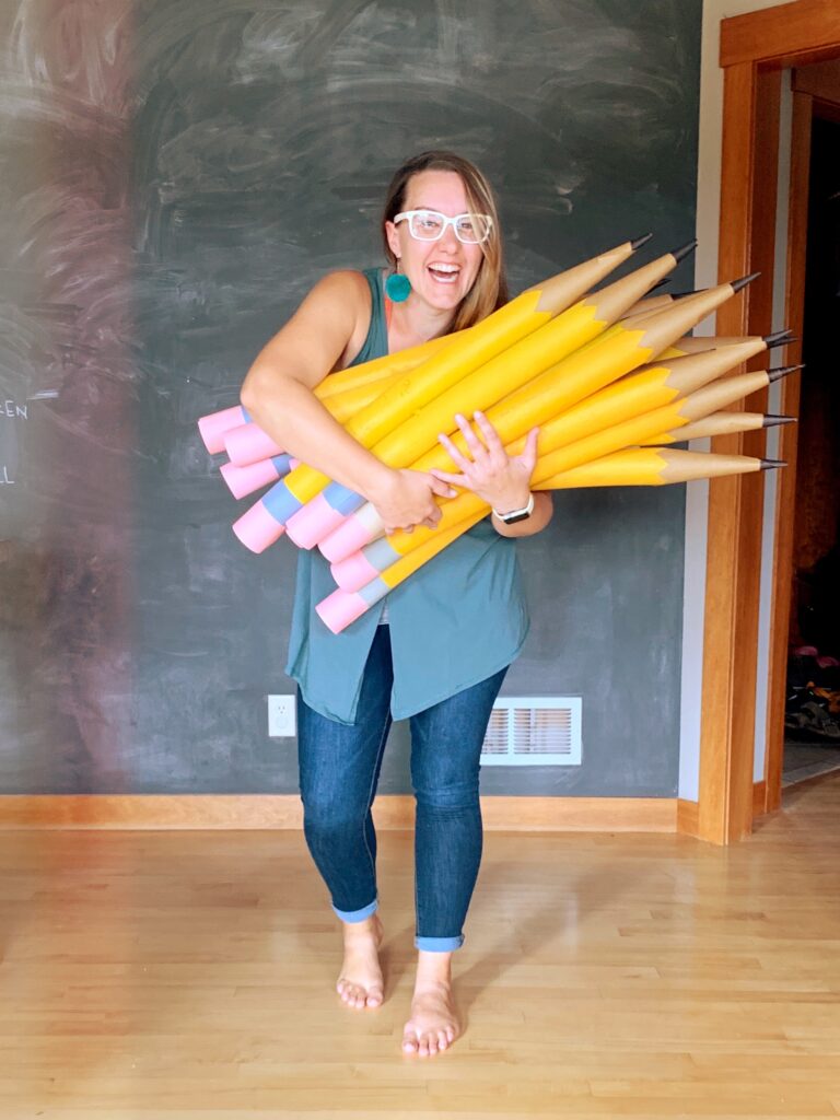 How to make giant pencils out of dollar store pool noodles! – oh