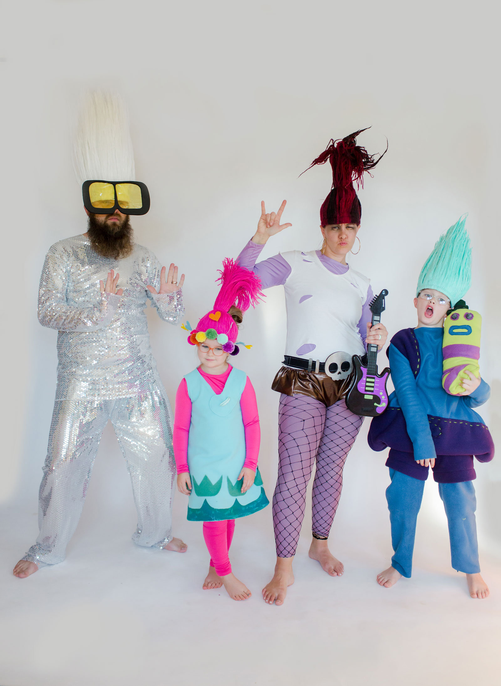 How to make trolls costumes, trolls costumes, trolls world tour costumes, poppy costume, queen barb costume, tiny diamond costume DIY, Biggie Mr Dinkles costume