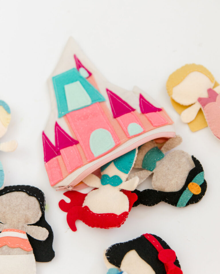 princess castle zipper pouch, disney princess castle pouch, disney princess zipper pouch, oh yay studio sewing pattern