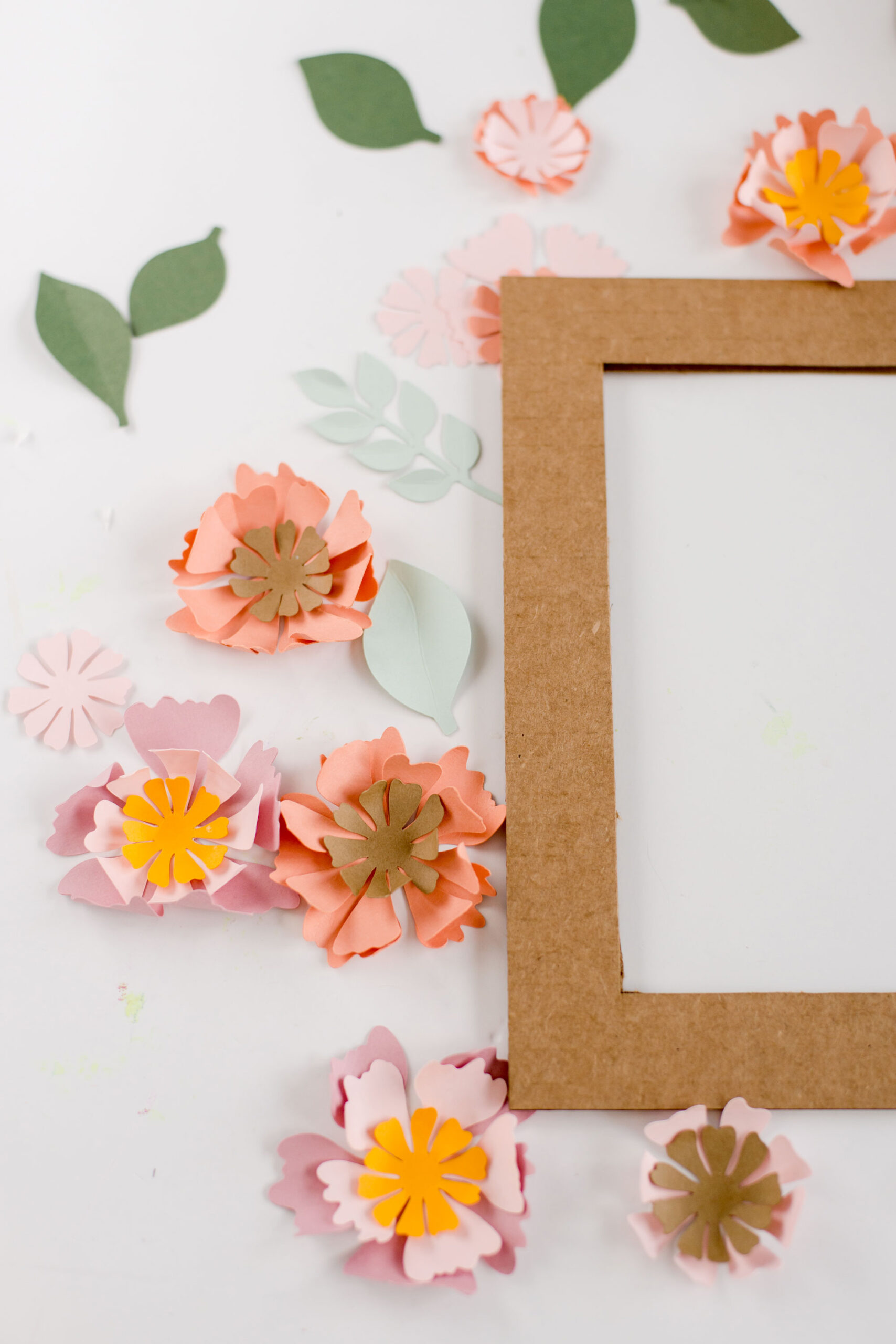 how to make paper flowers, paper flower SVG file, paper flower frame, recycled paper flower frame DIY, paper DIY frame, paper flowers, Aleenes memory glue, Aleenes glue