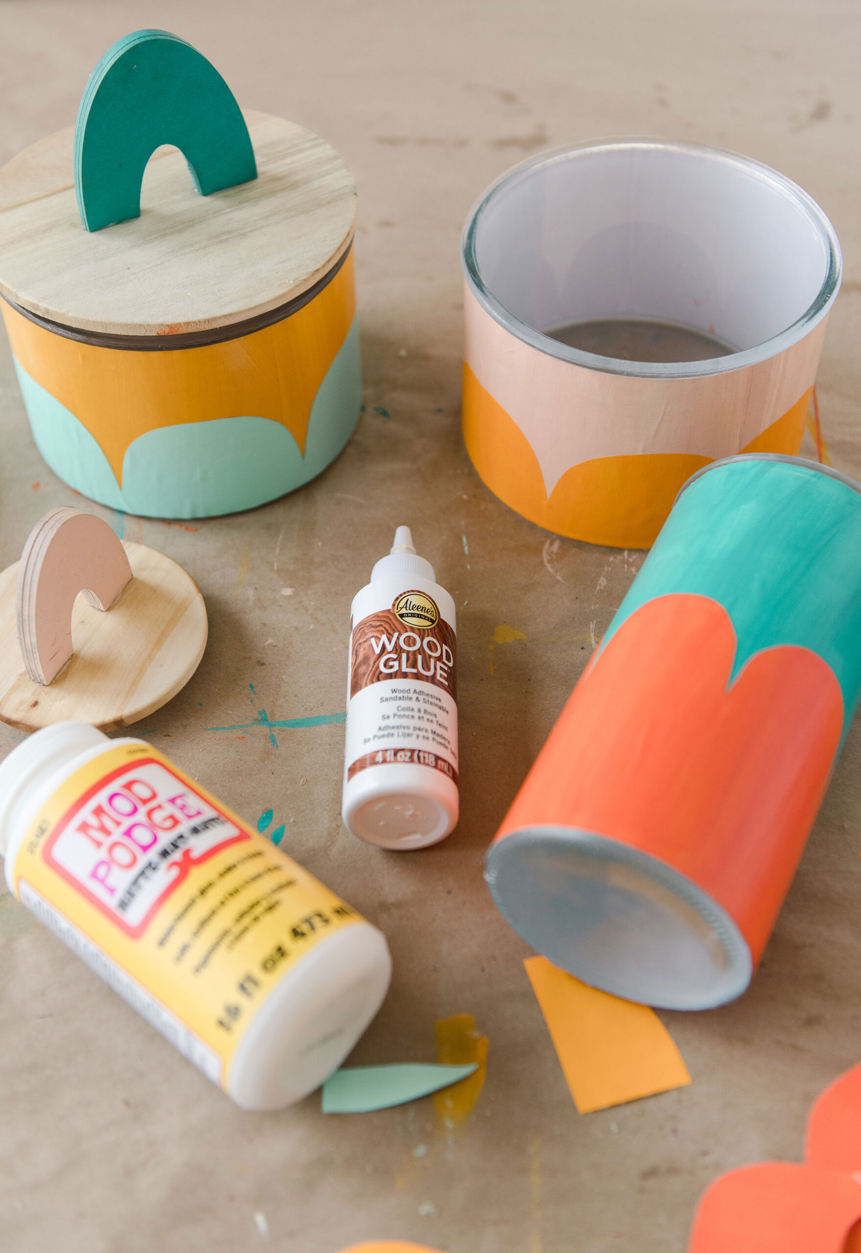 Mod Podge Craft Glue - 16 oz canister