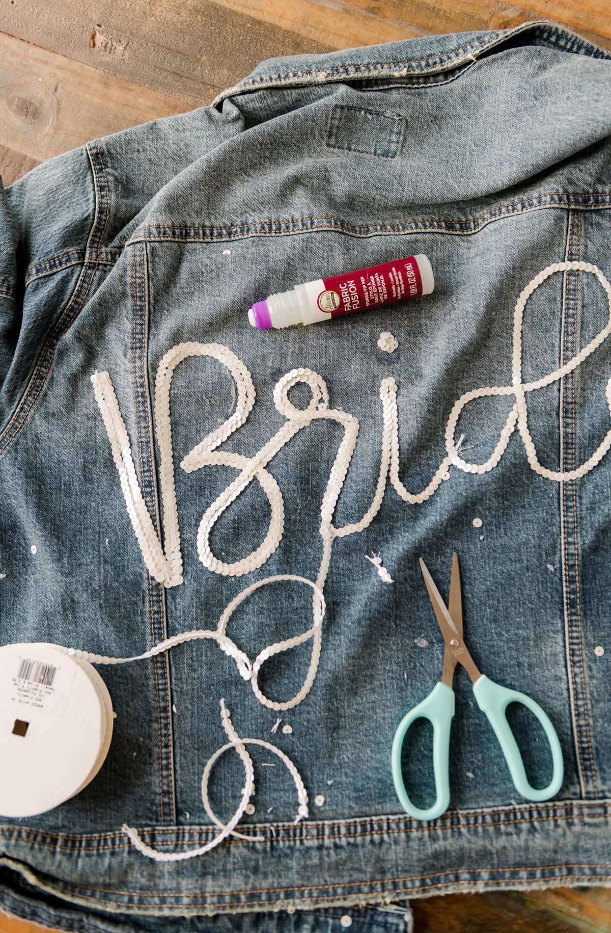 Custom bridal jean jacket, custom bride jacket, custom wedding getting ready, bridal jean jacket DIY, jean jacket DIY