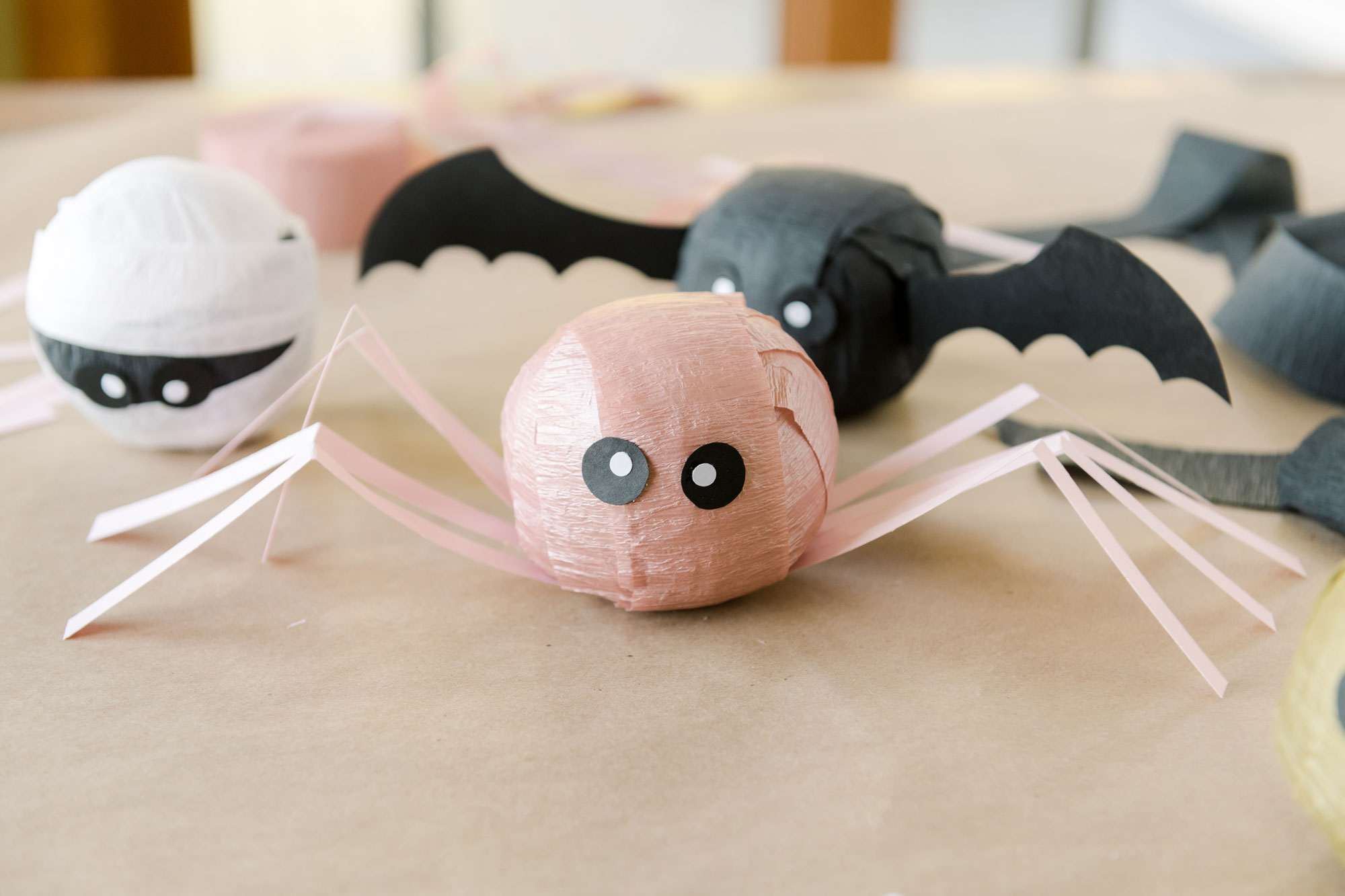 Halloween surprise ball, Halloween surprise ball DIY, non candy Halloween treat ideas, non candy Halloween ideas, How to make a surprise ball, bat surprise ball, mummy surprise ball, pumpkin surprise ball