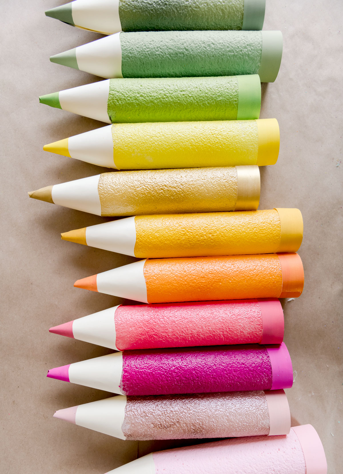 How to make colored pencils from pool noodles, pool noodle crafts, teacher decor, classroom decor ideas, how to make pencils from pool noodles