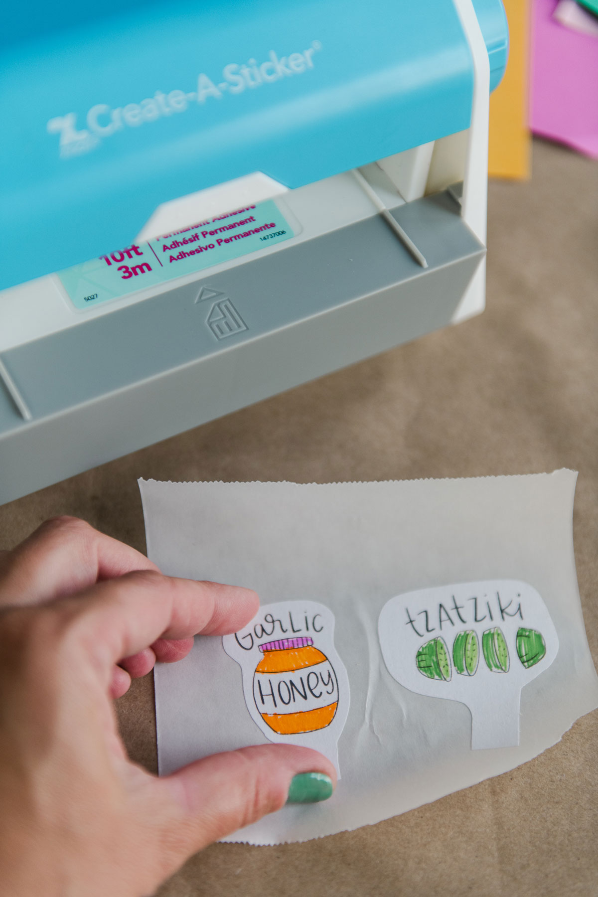 Xyron Create-A-Sticker Machine 