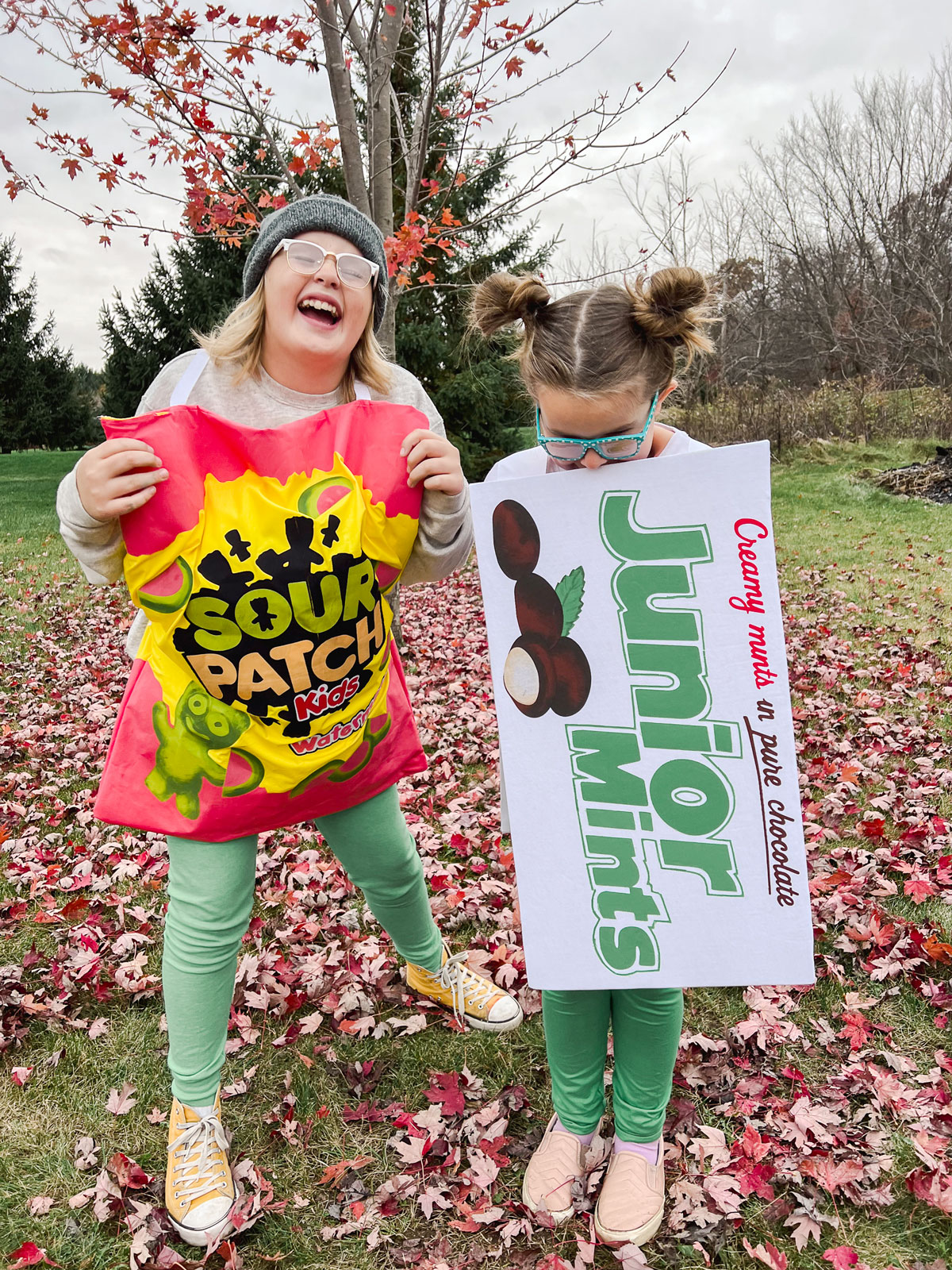 Candy Halloween costumes, Family Halloween costume idea, Milk Duds Halloween costume, Junior Mint Halloween costume, Sour Patch kid Halloween costume, Pearsons nut roll halloween costume DIY