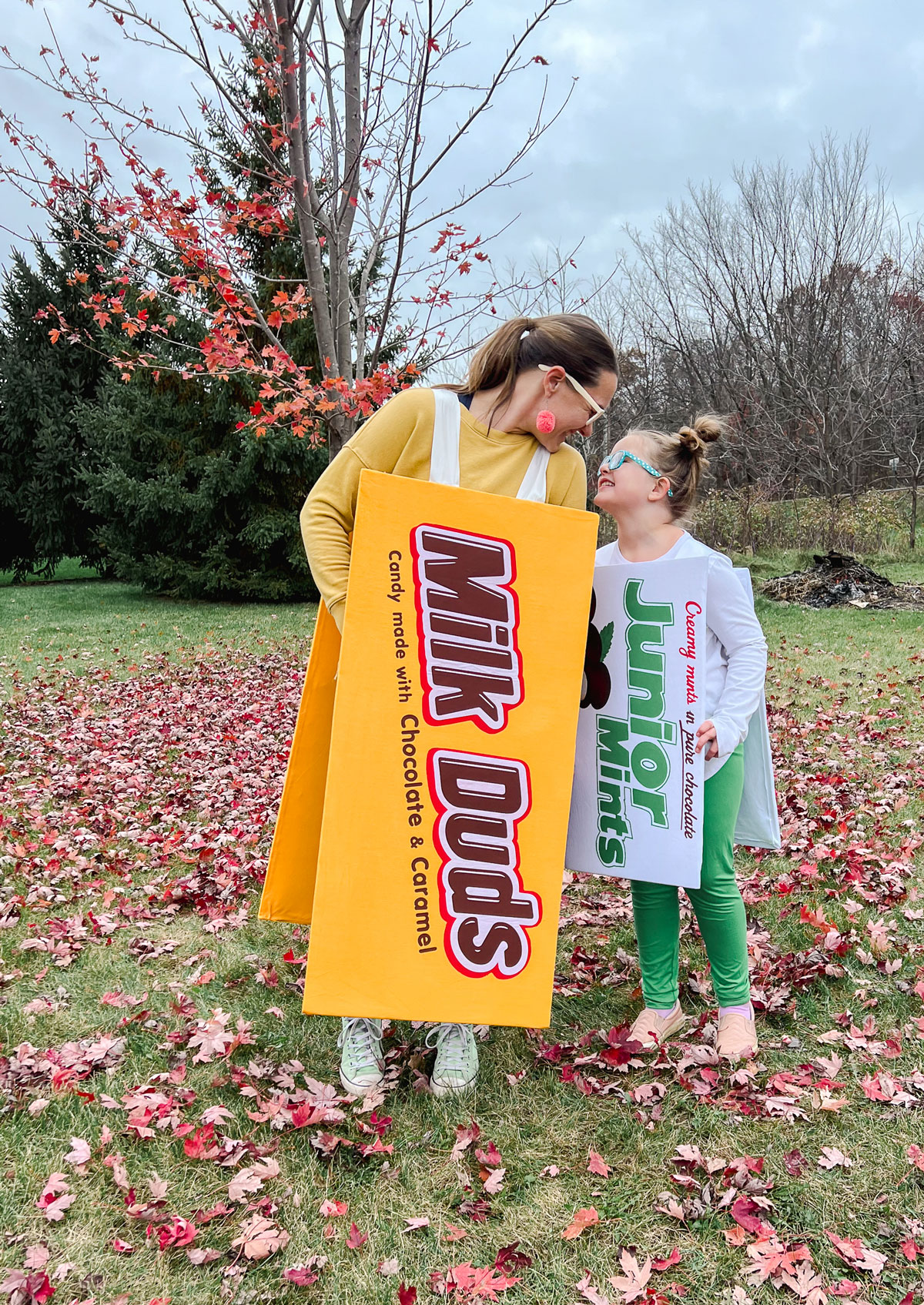 Candy Halloween costumes, Family Halloween costume idea, Milk Duds Halloween costume, Junior Mint Halloween costume, Sour Patch kid Halloween costume, Pearsons nut roll halloween costume DIY