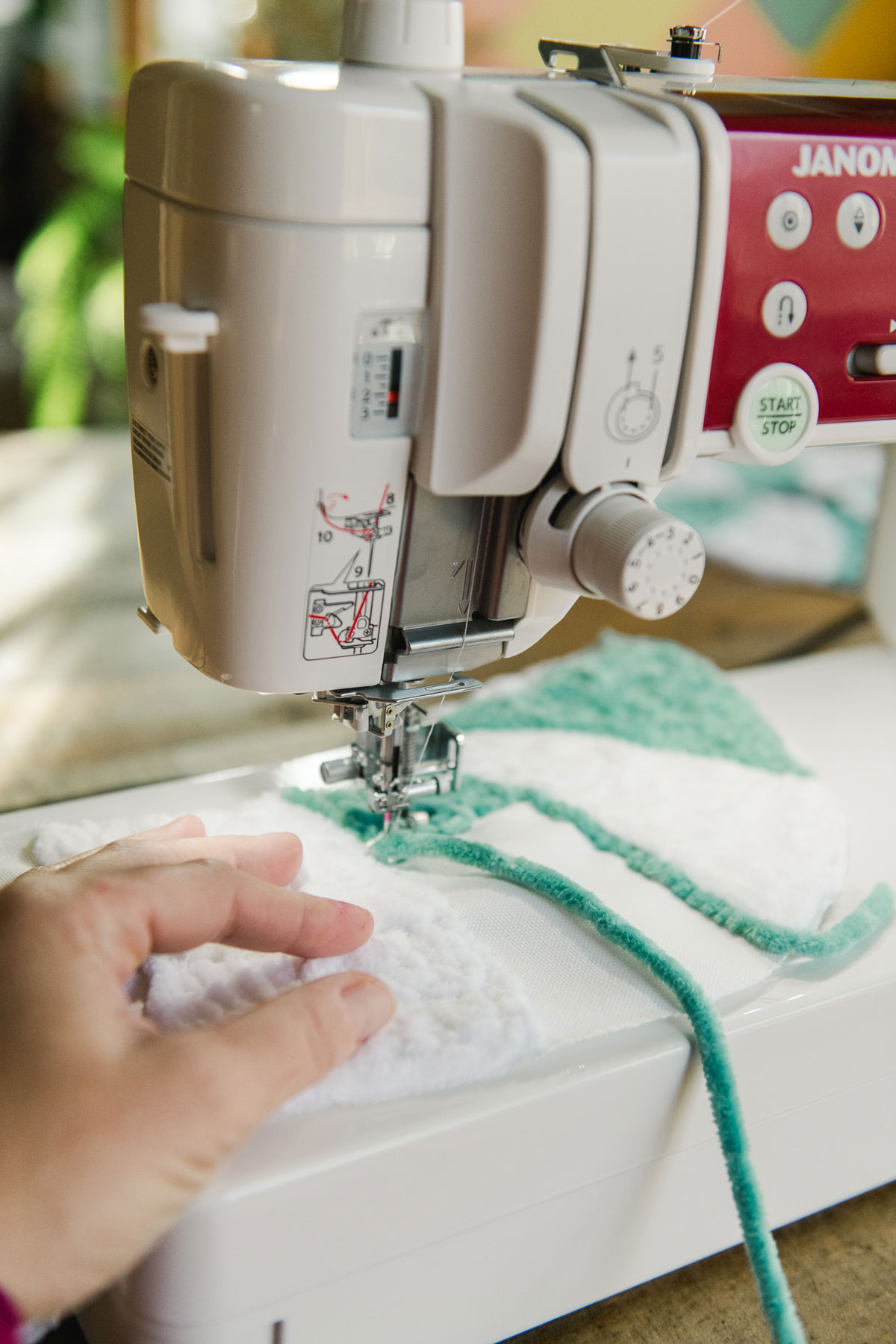 How to use a couching foot on a sewing machine, candy cane pillow pattern, how to make a candy cane pillow, janome sewing machine, holiday pillow pattern, how to make a candy cane pillow