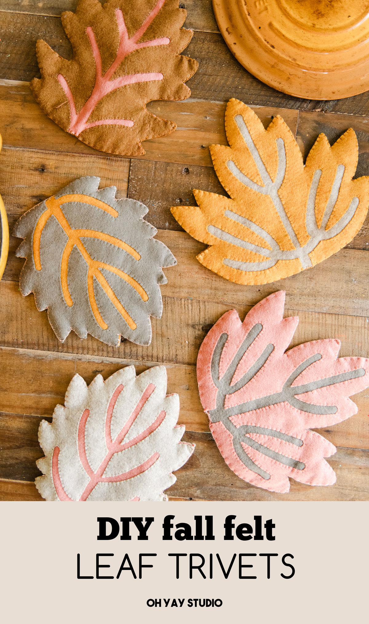 Fall leaf trivets, felt trivet DIY, fall table decor, fall DIY decor, thanksgiving table decor ideas, felt trivet DIY